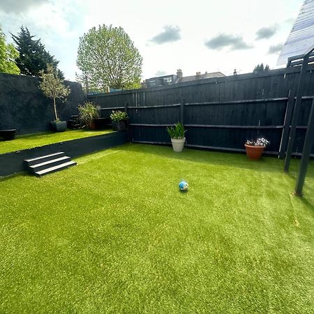5 Bedroom House Se6 London Exterior photo