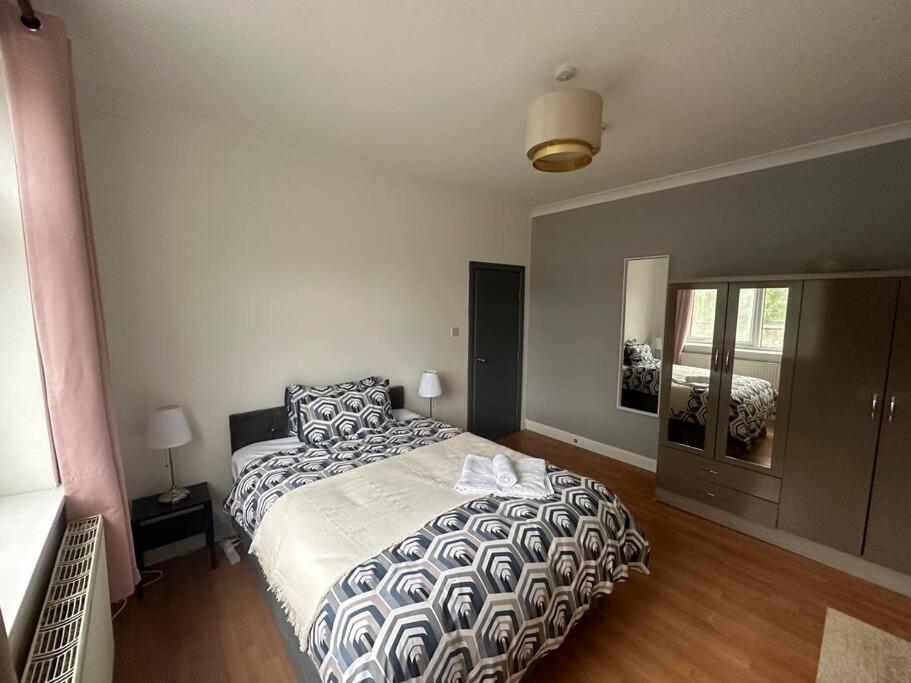 5 Bedroom House Se6 London Exterior photo