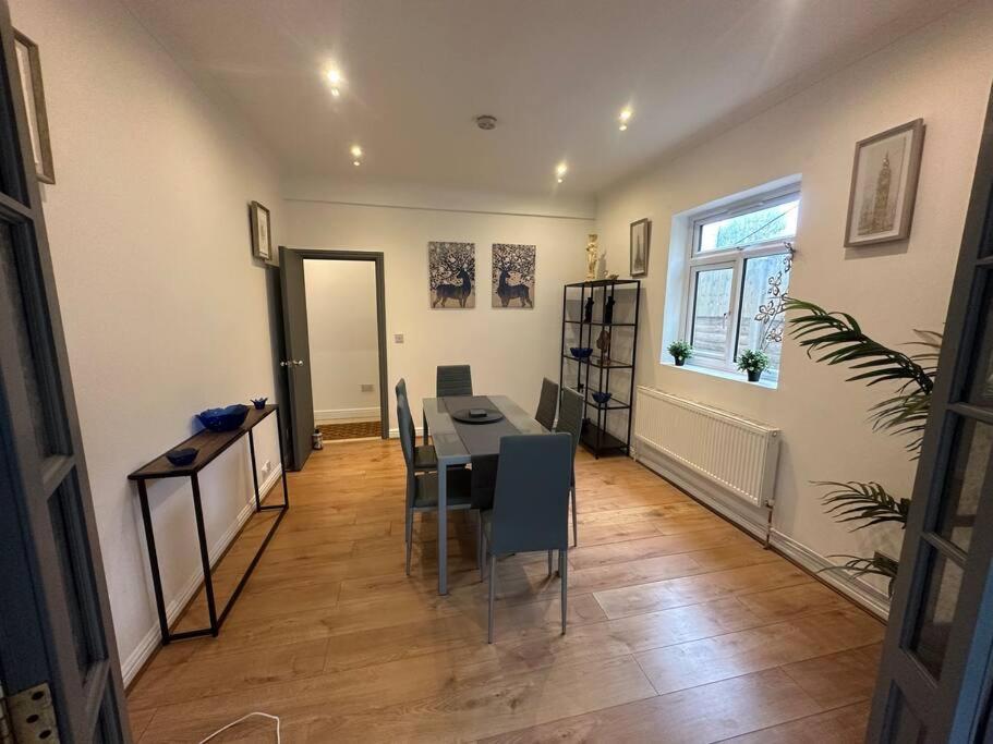 5 Bedroom House Se6 London Exterior photo